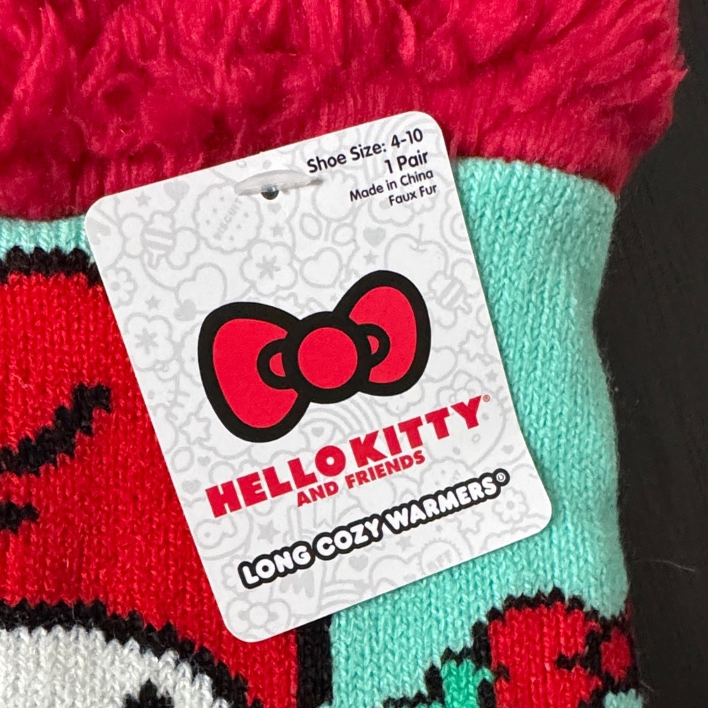 Hello Kitty Socks with Mug Bundle - Picture 2 of 5
